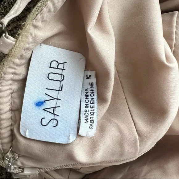 Saylor NYC Frankie Sequin Embroidered Mini Dress Bodycon Sweetheart Swifties M - Picture 6 of 15